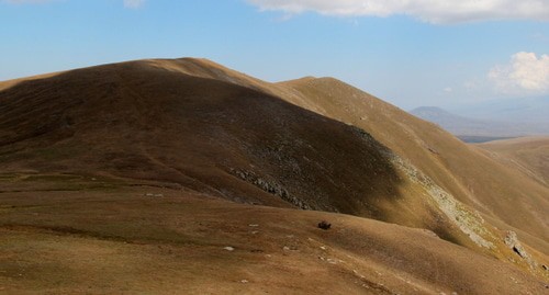 Highlands in the Gegarkunik District of Armenia. Photo: Inner999, http://commons.wikimedia.org/w/index.php?curid=74360713