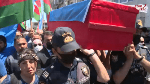 The funeral of the journalist Magerram Ibragimov in Azerbaijan, June 5, 2021. Screenshot of the video https://video.azertag.az/ru/site/video/118887