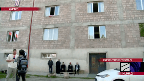 The building of the orphan boarding school in Ninotsminda. Screenshot of the video by the Rustavi 2 TV channel
