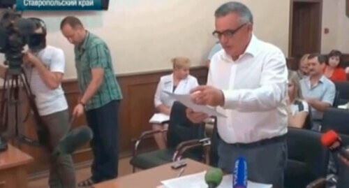 Ruslan Zakriev in the courtroom. Screenshot of the video by NTV https://yandex.ru/video/preview/?text=Чеченский%20писатель%20Руслан%20Закриев&amp;path=wizard&amp;parent-reqid=1623734449425676-10243658158673455683-balancer-knoss-search-yp-vla-7-BAL-9778&amp;wiz_type=vital&amp;filmId=15471500808689787490