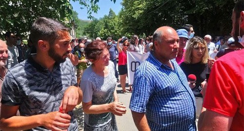 Protest action in the village of Ergneti, June 23, 2021. Photo by Beslan Kmuzov for the Caucasian Knot