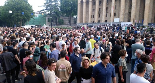 Rustaveli Avenue near the Georgian Parliament building. July 12, 2021. Photo by Beslan Kmuzov for the "Caucasian Knot"
