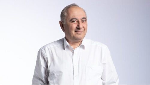 Professor Armen Charchyan, director of the "Izmirlyan" Medical Centre. Photo: press service of the Medical Centre, http://izmirlianmedicalcenter.com/rus/index