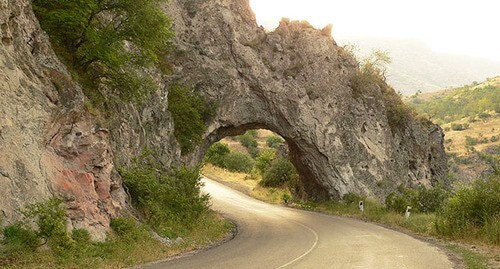 The road from Goris to Kapan. Photo: Yakovlev Sergey https://ru.m.wikipedia.org