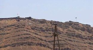 Flags of Armenia and Azerbaijan at the border. Photo: Hayk Manukyan / Human Rights Defender of Armenia