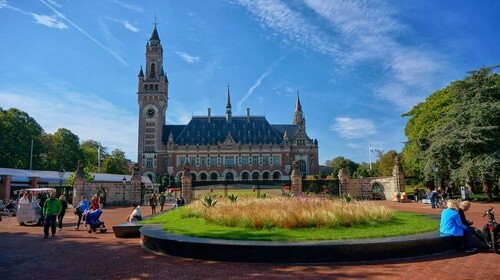 The International Court of Justice, which has its seat in the Hague. Photo: International Court of Justice;   https://ru.wikipedia.org/wiki/Международный_суд_ООН#/media/Файл:International_Court_of_Justice.jpg