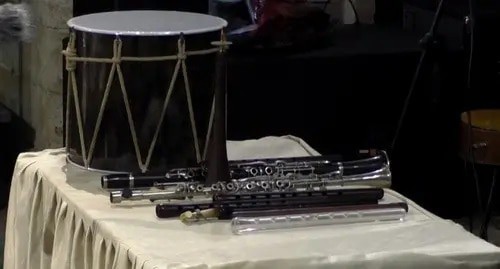 Musical instruments at the "Promised Caucasus" Festival in Derbent. Screenshot from video posted by the Caucasian Knot: https://www.youtube.com/watch?v=1Vvq231e9YQ
