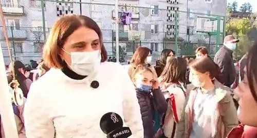 Participant of a teachers' protest rally in Tbilisi. Screenshot: https://formulanews.ge/News/59035