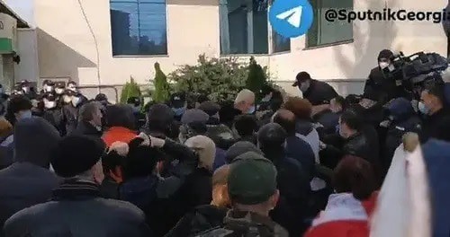  Detention of Saakashvili's supporters in Tbilisi. Кадр видео Спутник Грузия  https://web.telegram.org/z/#-1404451300