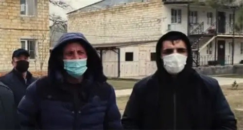 Azerbaijani citizens accommodated in the "Ogonyok" camp. Screenshot of the video posted by the Caucasian Knot: https://www.youtube.com/watch?v=wt3jPs02pBI