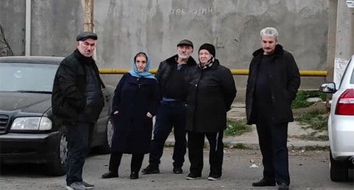 Salekh Rustamov's relatives joined the hunger strike. Screenshot of the video by Turan İnformasiya Agentliyi https://www.youtube.com/watch?v=OjddH_gVLew