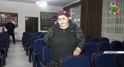 One of the female residents of Chechnya who were detained by police. Screenshot of the video by the &quot;Grozny&quot; TV Company https://www.instagram.com/p/CYgJbXMp68l/
