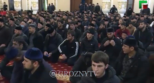 A gathering in the village of Benoi. Screenshot of the video by the "Grozny" TV Company https://www.instagram.com/p/CYqi9Spp0qE/