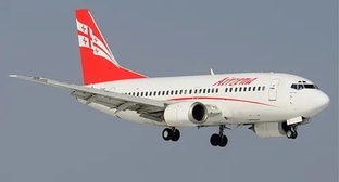 Airplane of the Georgian airlines. Photo: Konstantin Nikiforov https://ru.wikipedia.org