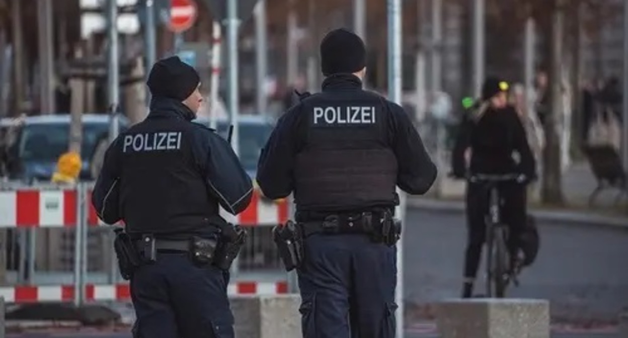 Policemen in Berlin. Photo: pixabay.com