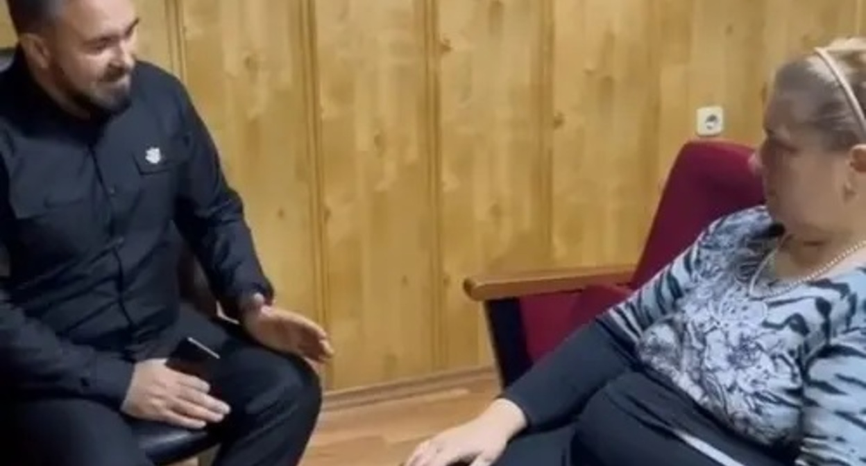 
Zarema Yangulbaeva and the Chechen Ombudsperson Mansur Soltaev. Screenshot: https://www.instagram.com/p/CZAL5i5JfKU/
