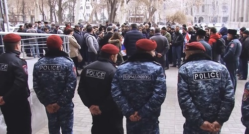 Refugees hold protest action in Yerevan, February 18, 2022. Screenshot: 5 TV Channel www.youtube.com/watch?v=eZLgZkwFouQ