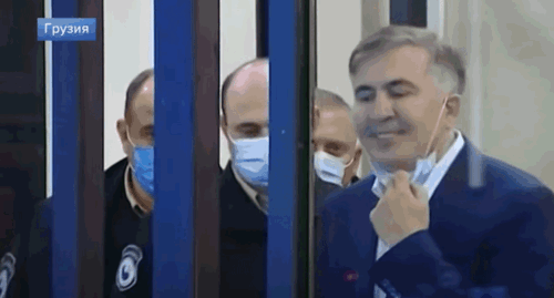 Mikheil (Mikhail) Saakashvili (on the right) in the courtroom. Screenshot of the video by the "News on First Channel" https://www.youtube.com/watch?v=jtb5QF28d6Q