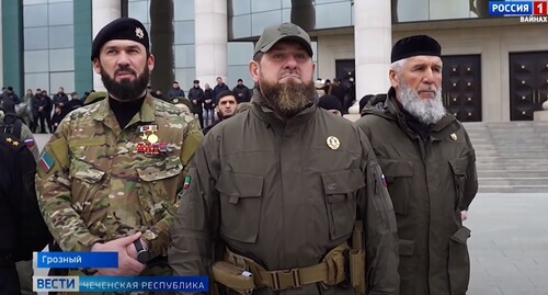Ramzan Kadyrov (centre). Screenshot: https://www.youtube.com/watch?v=voGnvbWdSo0