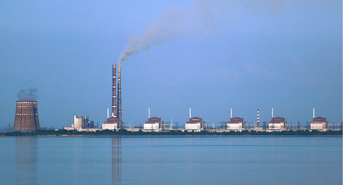 Zaporozhye Nuclear Power Plant. Photo: Ralf1969 https://ru.wikipedia.org/wiki/Запорожская_АЭС#/media/Файл:Kernkraftwerk_Saporischschja.JPG
