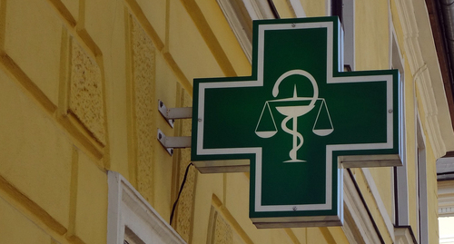 Pharmacy sign. Photo: pixabay.com