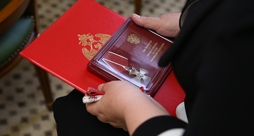 The families of the natives of the Kabardino-Balkarian Republic who perished during the special military operation in Ukraine have received the Order of Courage from the head of the republic. Photo: https://kbrria.ru/upload/iblock/cab/cabb32479d29781ba1717987169bdda1.JPG
