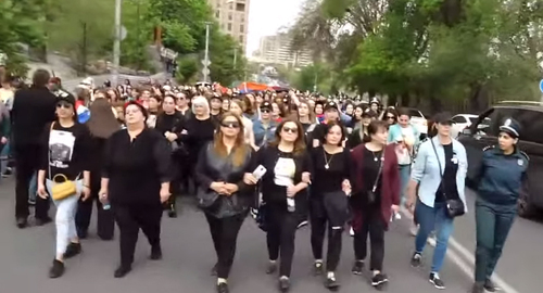 A women's march demanding resignation of the Armenian Prime Minister, Nikol Pashinyan, in central Yerevan. Screenshot of the video https://www.youtube.com/watch?v=IQgeiKbIvq0