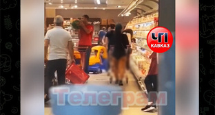 A girl came to a grocery store in Vladikavkaz wearing too small shorts. Screenshot: https://t.me/chp_kavkaz/9440