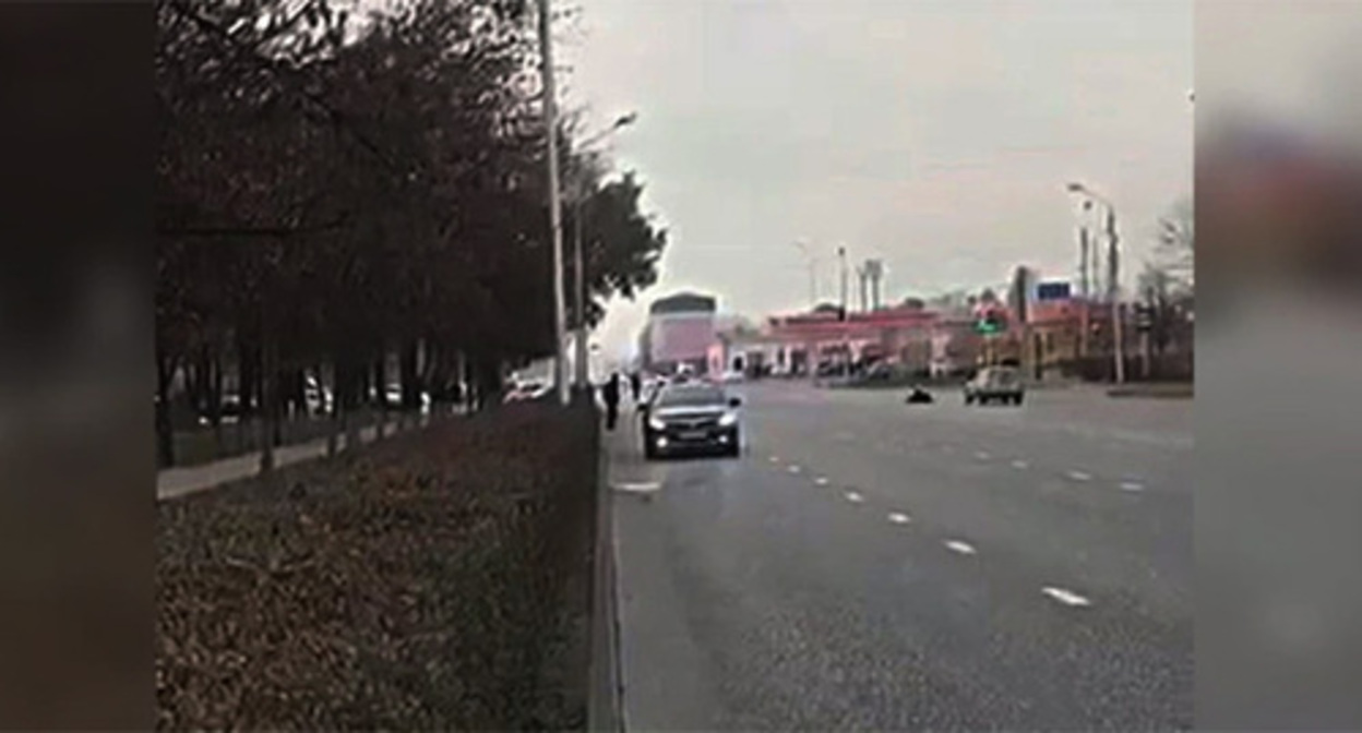 Law enforcers at the site of the attack. Screenshot of the video https://t.me/chp_kavkaz/11355