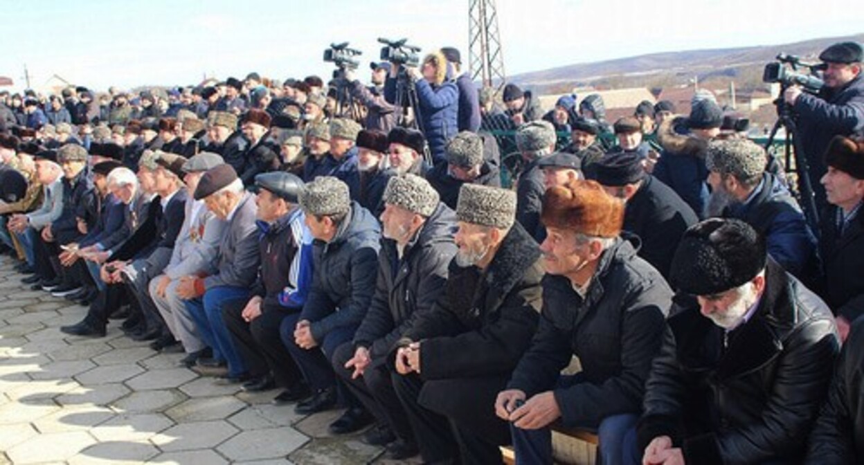 A rally of the residents of the Aukh District  to mark the anniversary of the deportation. Photo: Alzhana Satikhanova https://ru.wikipedia.org/