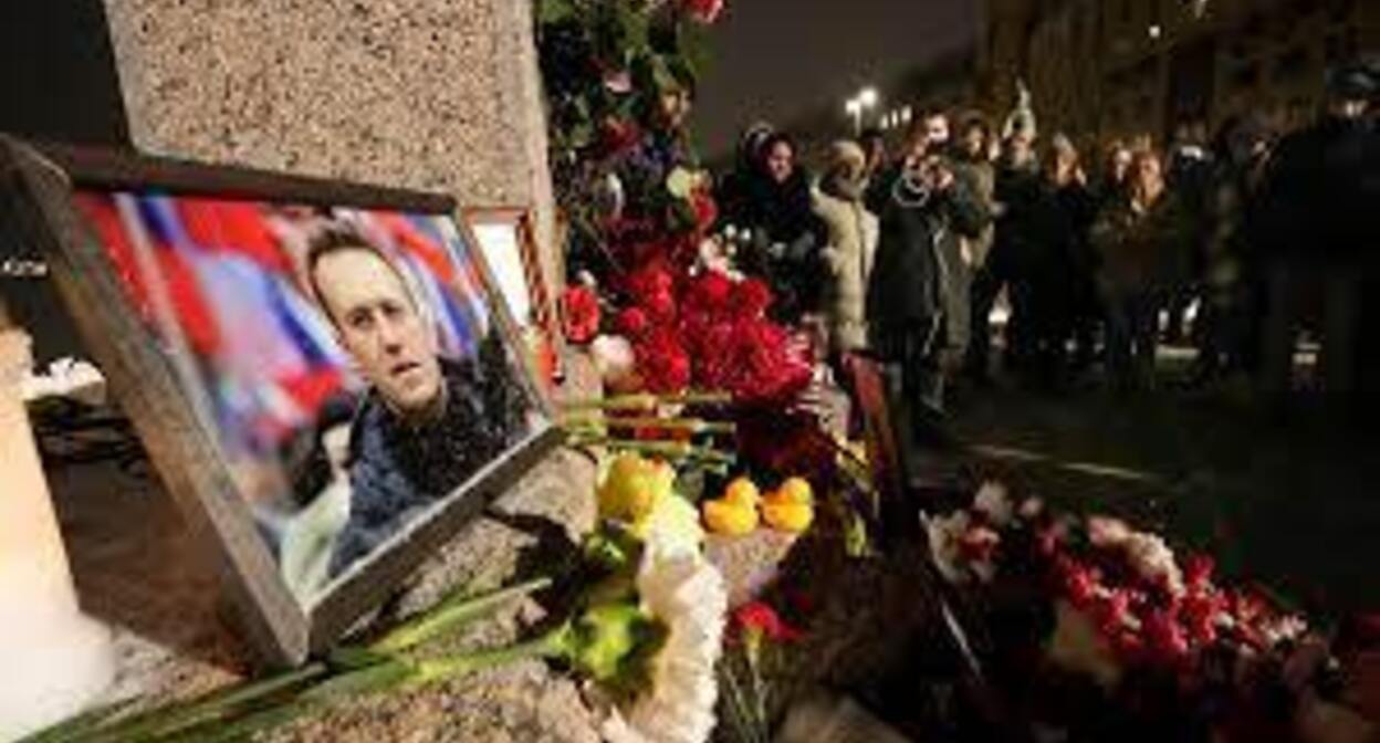 A rally in memory of Alexei Navalny. Screenshot of a video https://ru.euronews.com/2024/02/16/nalany-death-people-reax