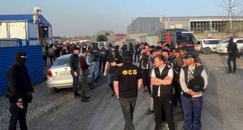 A raid aimed to find illegal migrants. Photo by the press service of the Russia's Federal Security Service in the Rostov region