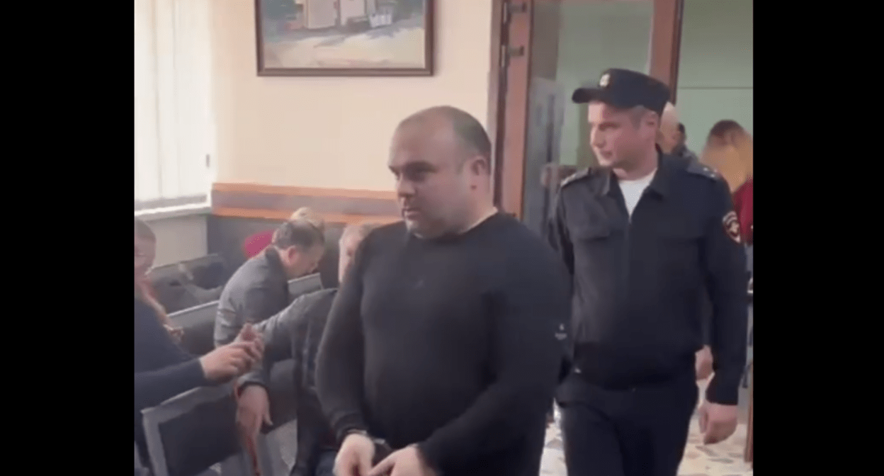Vladimir Vanyan in a court. Screenshot of a video posted by the United Press Service for the Courts of the Krasnodar Territory on March 27, 2025, https://t.me/opskuban/1161