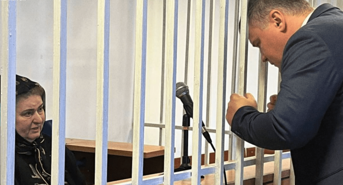 Zarema Musaeva and Alexander Nemov, an advocate. Screenshot of a photo posted on the Telegram channel of the "Team against Torture" (included into the register of foreign agents) on December 18, 2024 https://t.me/no_torture/3481