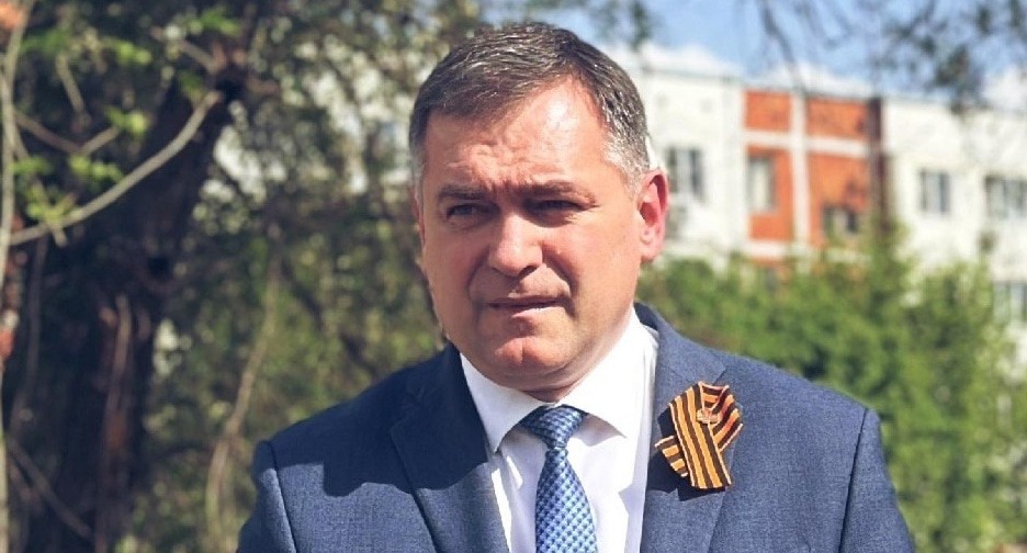 Yuriy Lysenko shortly before his detention, during a "territory inspection" on May 13, 2025. Photo: Press service of the head of the administration / "VKontakte".