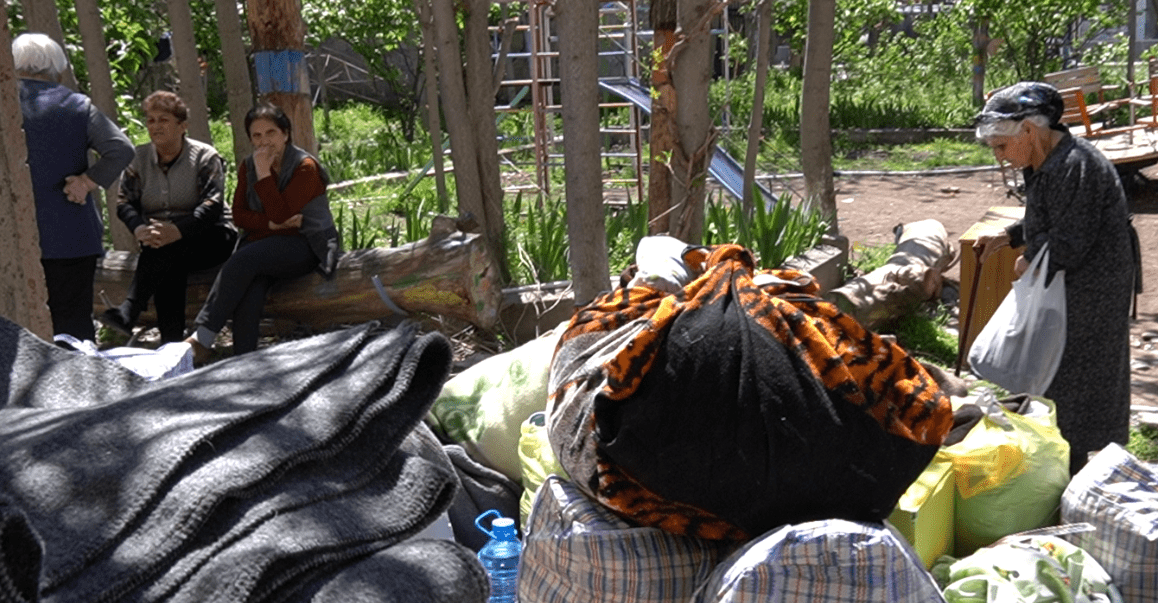Karabakh refugees: photo by Alvard Grigoryan for the "Caucasian Knot".