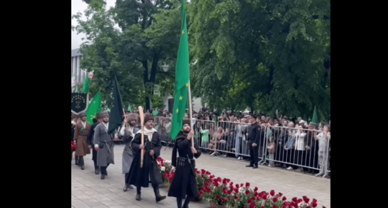 Participants in the procession in Nalchik. A still frame from the video by https://t.me/zapravakbr/3361.