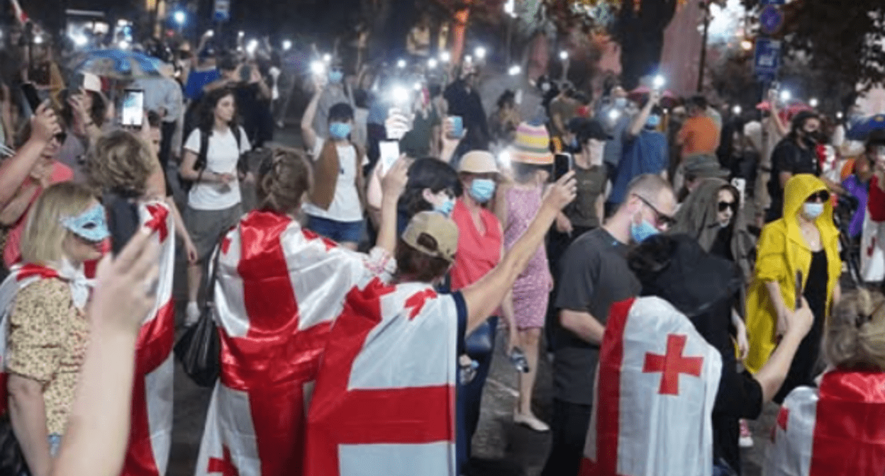 Protest action at the Georgian parliament. Photo Publika from 16.07.25, https://www.facebook.com/photo?fbid=1498089134923965&set=a.715406393192247, (the activities of the Meta company, which owns the social network, are banned in Russia)