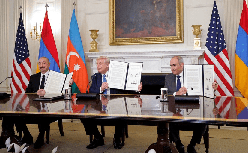 Aliyev, Trump and Pashinyan (left to right) at a meeting in Washington. Screenshot of a photo from the website of the Prime Minister of Armenia dated 09.08.25, https://www.primeminister.am/en/press-release/item/2025/08/09/Nikol-Pashinyan-visit-US-declaration/