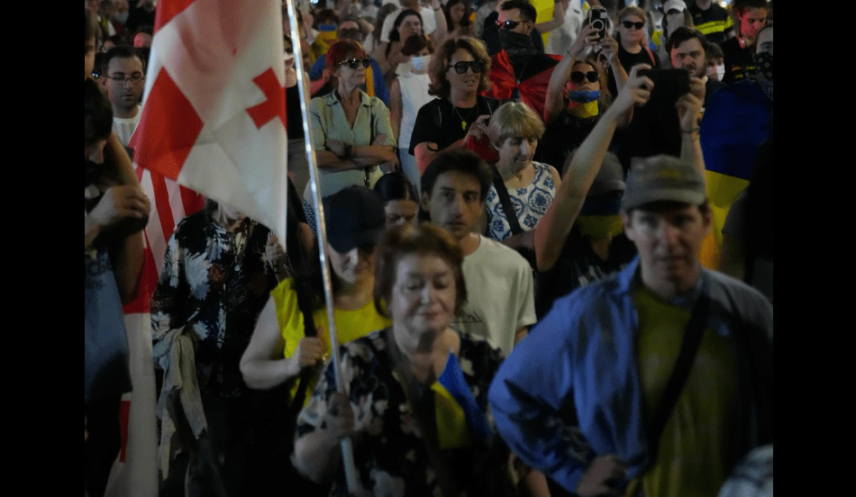 Participants of the march in Tbilisi. Screenshot of the photo Publika from 24.08.25, https://www.facebook.com/photo?fbid=1531798984886313&set=pcb.1531799101552968