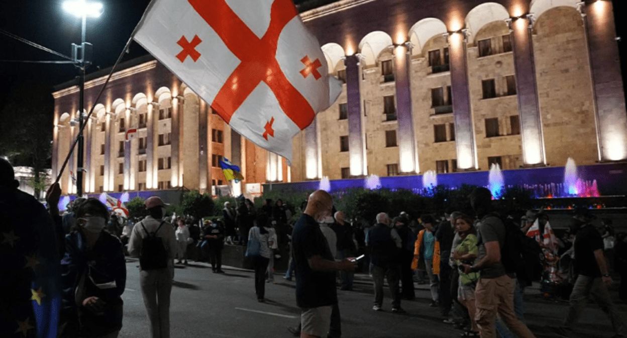 Protest at the Georgian Parliament. Screenshot of a photo by Publika from 10.09.25, https://www.facebook.com/photo?fbid=1546360200096858&set=a.715406393192247 (the activities of Meta, the company that owns the social network, are prohibited in Russia).