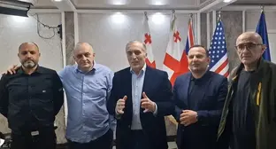 Protesti v podporo Palestini se nadaljujejo, soočenja v Bostonu, grožnje z zatrtjem v Veliki Britaniji.