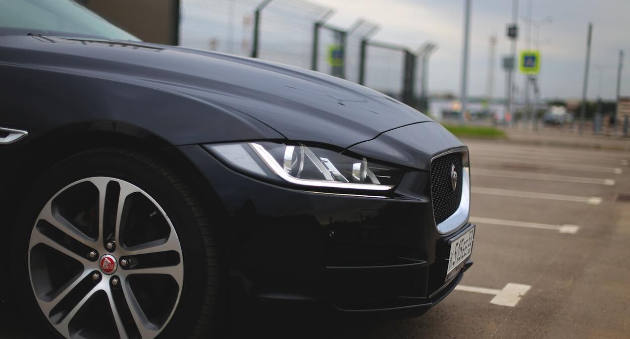 Car headlights. Photo: Valery Fedotov / Unsplash.com