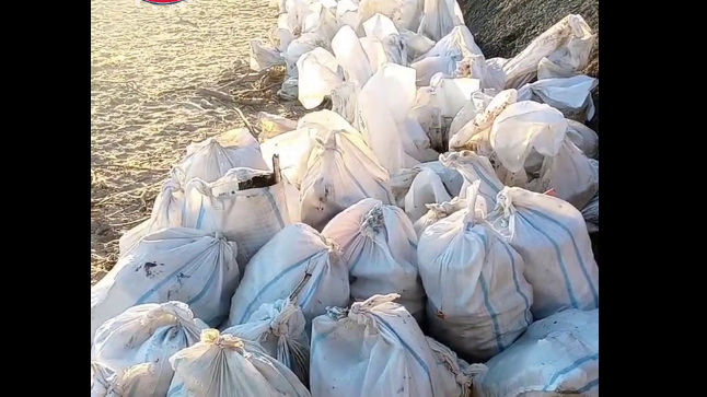 Bags of fuel oil. Still from a video by the Dolphins headquarters, December 20, 2025, https://t.me/shtab_delfin/1642.