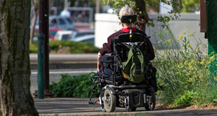 A man in a wheelchair. Photo: pixabay.com