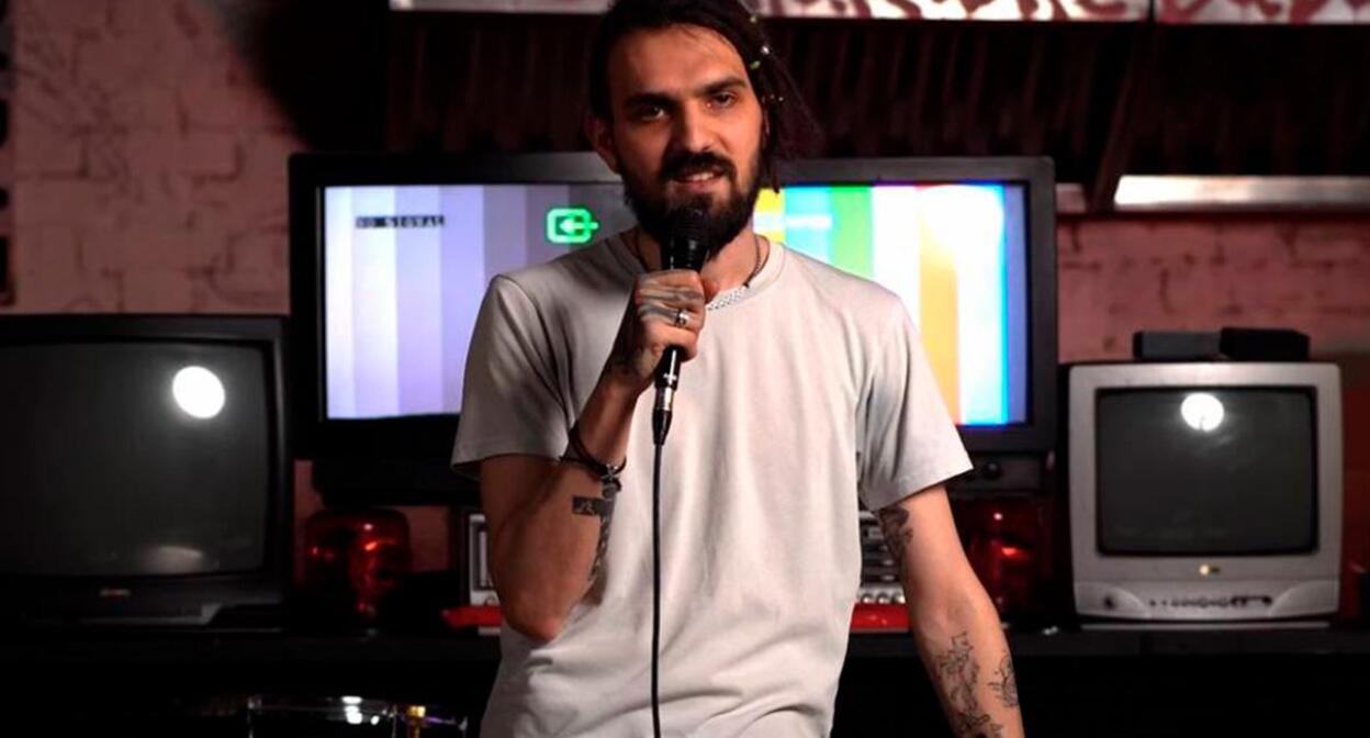 Still from comedian Artemy Ostanin in Yeysk. Photo: Beware, news / Telegram channel