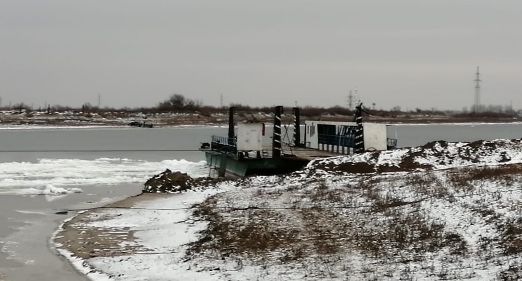 Ferry crossing in the Astrakhan region. Photo: Astrakhan Region Emergency Situations Ministry https://30.mchs.gov.ru/
