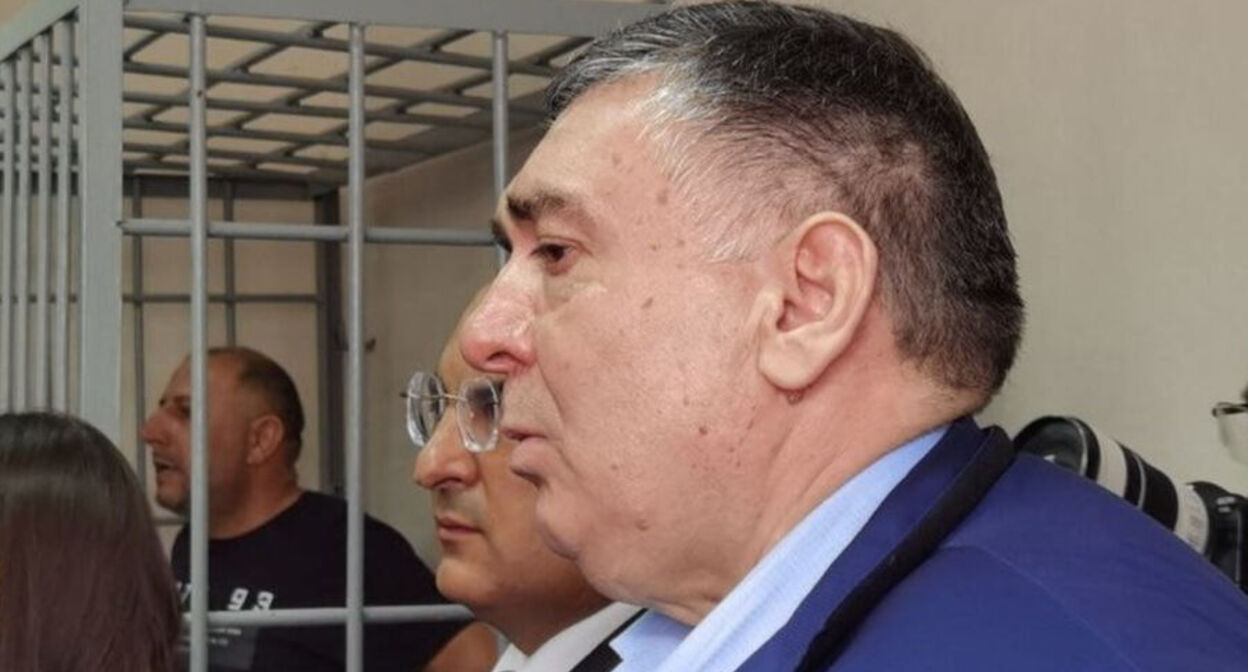 A still of Shahin Shykhlinski at a court hearing in Yekaterinburg for murder and attempted murder. Photo: Caliber / Telegram channel