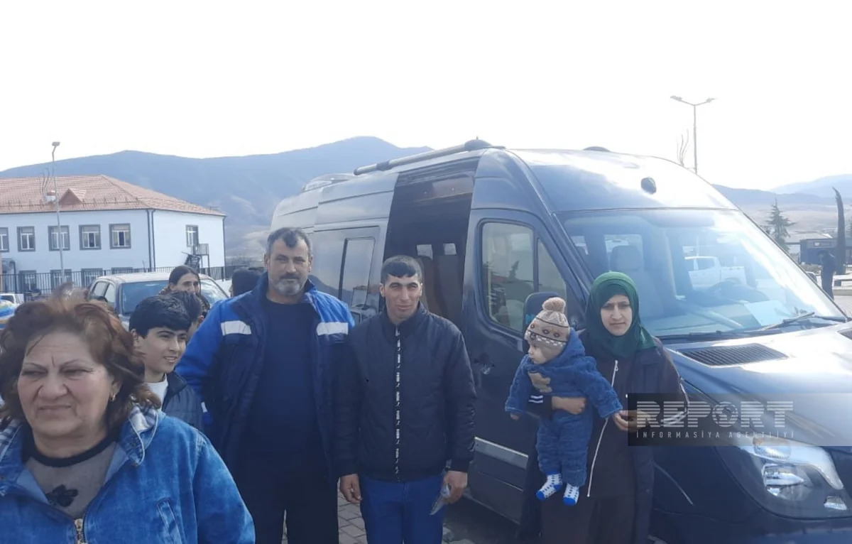The first group of 154 Azerbaijani displaced persons (IDPs) has returned to the village of Khanabad in the Khojaly district. Photo: Report / https://report.az/ru/vnutrennyaya-politika/v-selo-hanabad-khodzhalinskogo-rajona-otpravilas-pervaya-gruppa-pereselencev