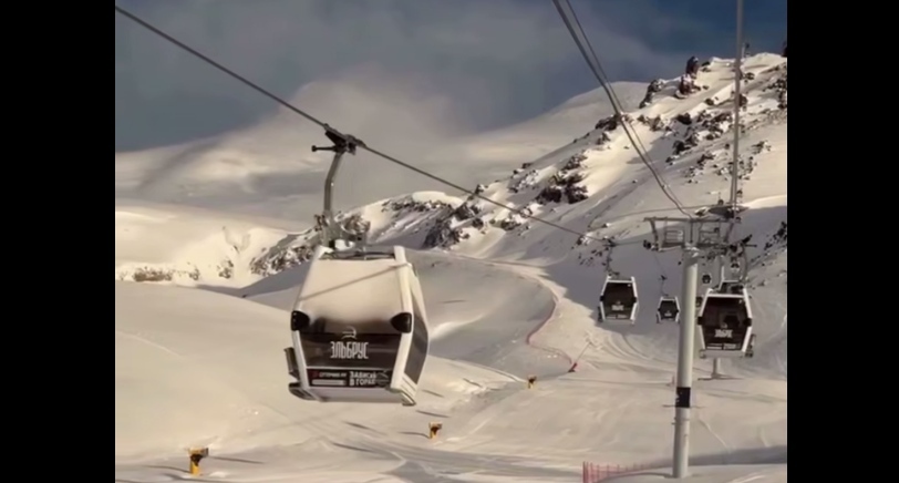 The Elbrus cable car. A still from the resort administration's video: https://t.me/elbrusresort/9676